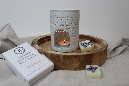 The Art of Pairing Scents