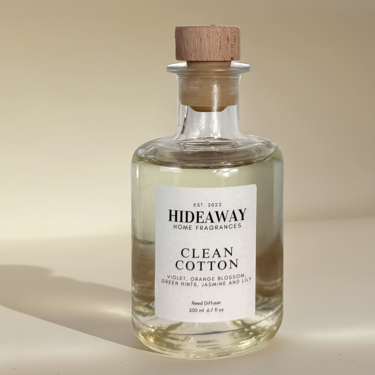 Breezy 200ml reed diffuser evoking freshly laundered linens and summer air – Hideaway Home Fragrances