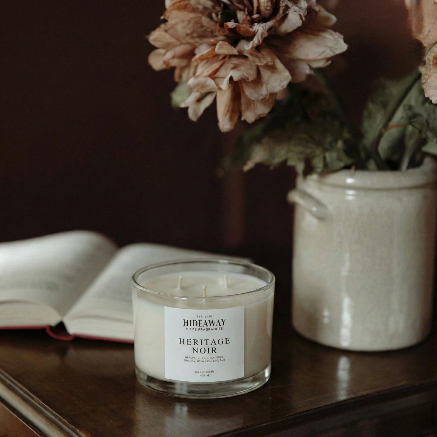 Masculine Heritage Noir three-wick candle inspired by aged oak, incense and musk for a rich, sophisticated living space