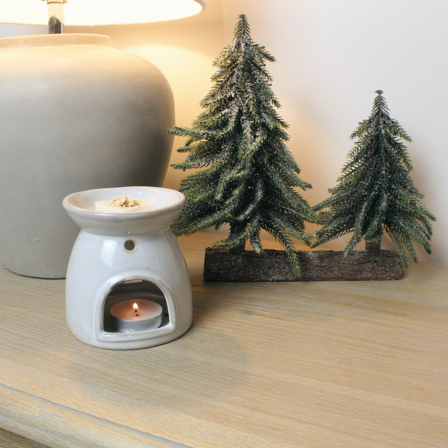 Nordic Spruce Soy Wax Melts with Fresh Crisp Festive Christmas Tree Scent – Hideaway Home Fragrances