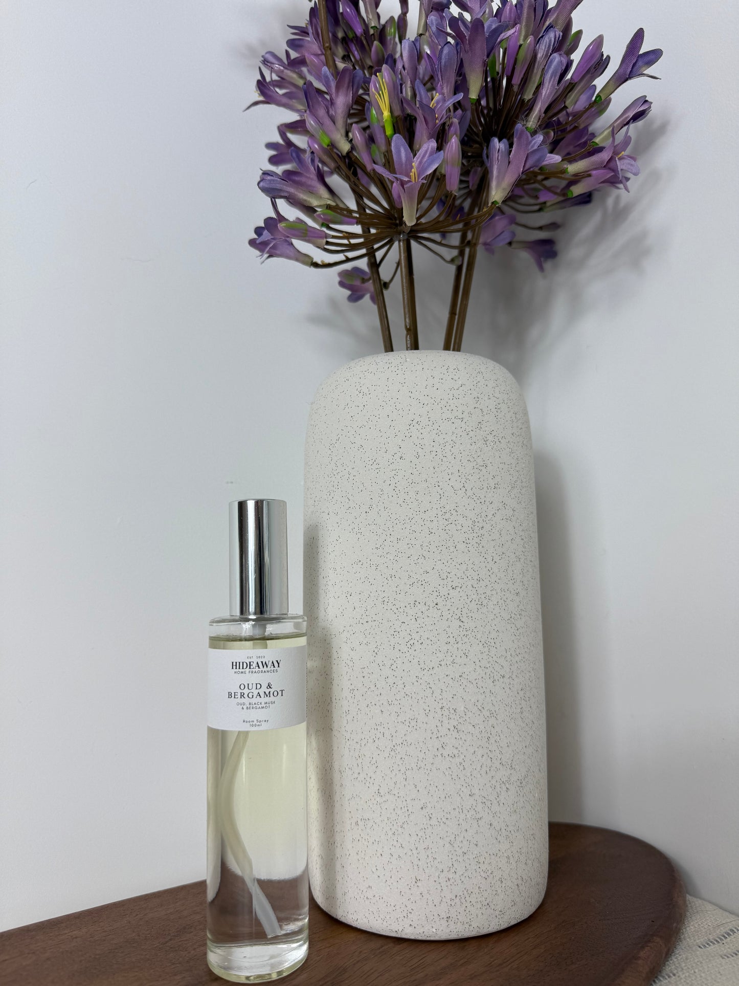 Luxury smoky room scent – Oud & Bergamot blend with Italian citrus, resinous woods, and sensual spice - Hideaway Home Fragrances