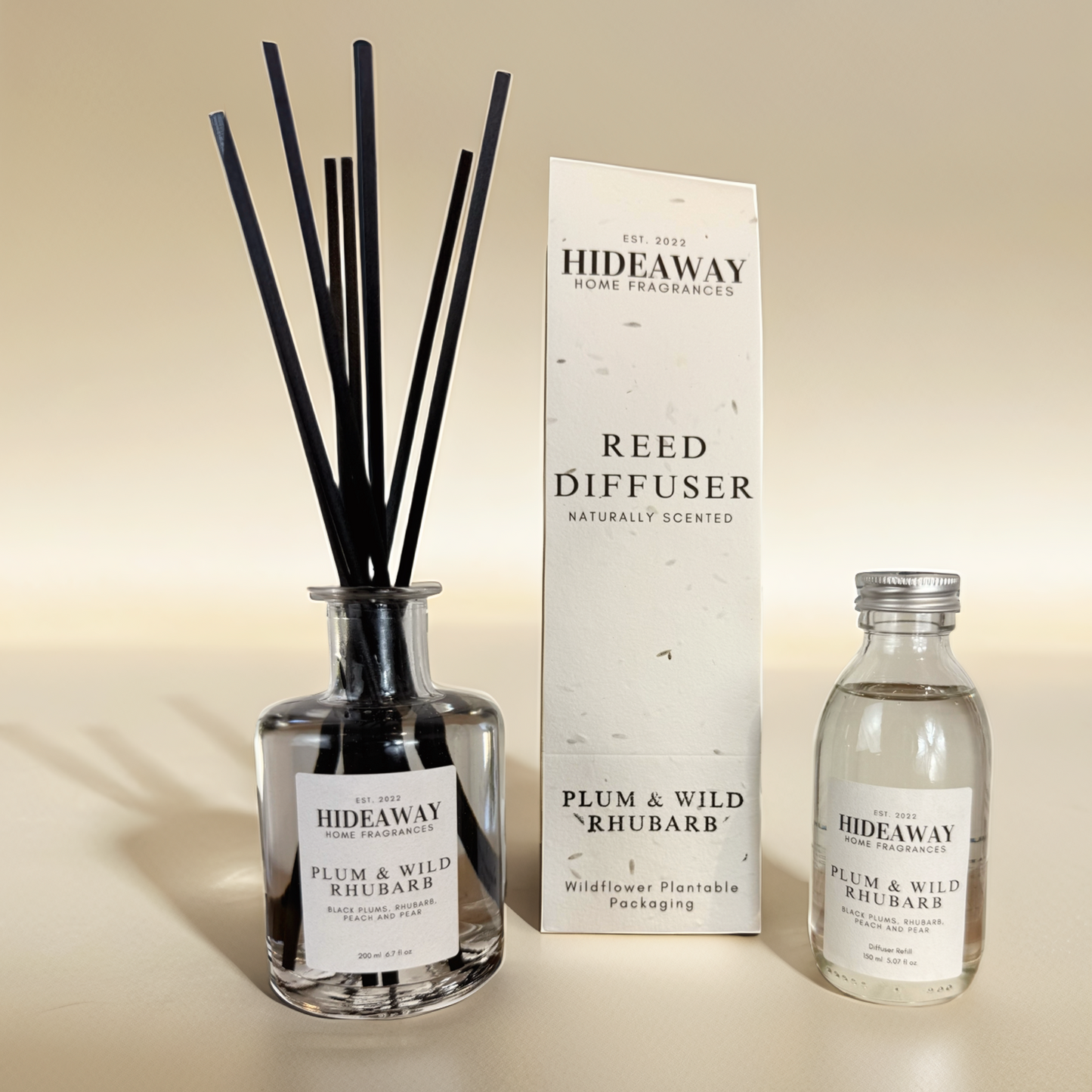 Luxurious home fragrance with berry-rich aroma and warm musk base - Hideaway Home Fragrances