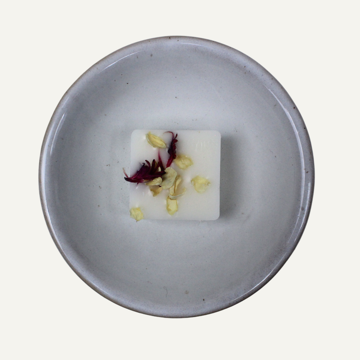 Fruity and Spiced Autumn Soy Wax Melts with Warm Cinnamon Aroma – Hideaway Home Fragrances