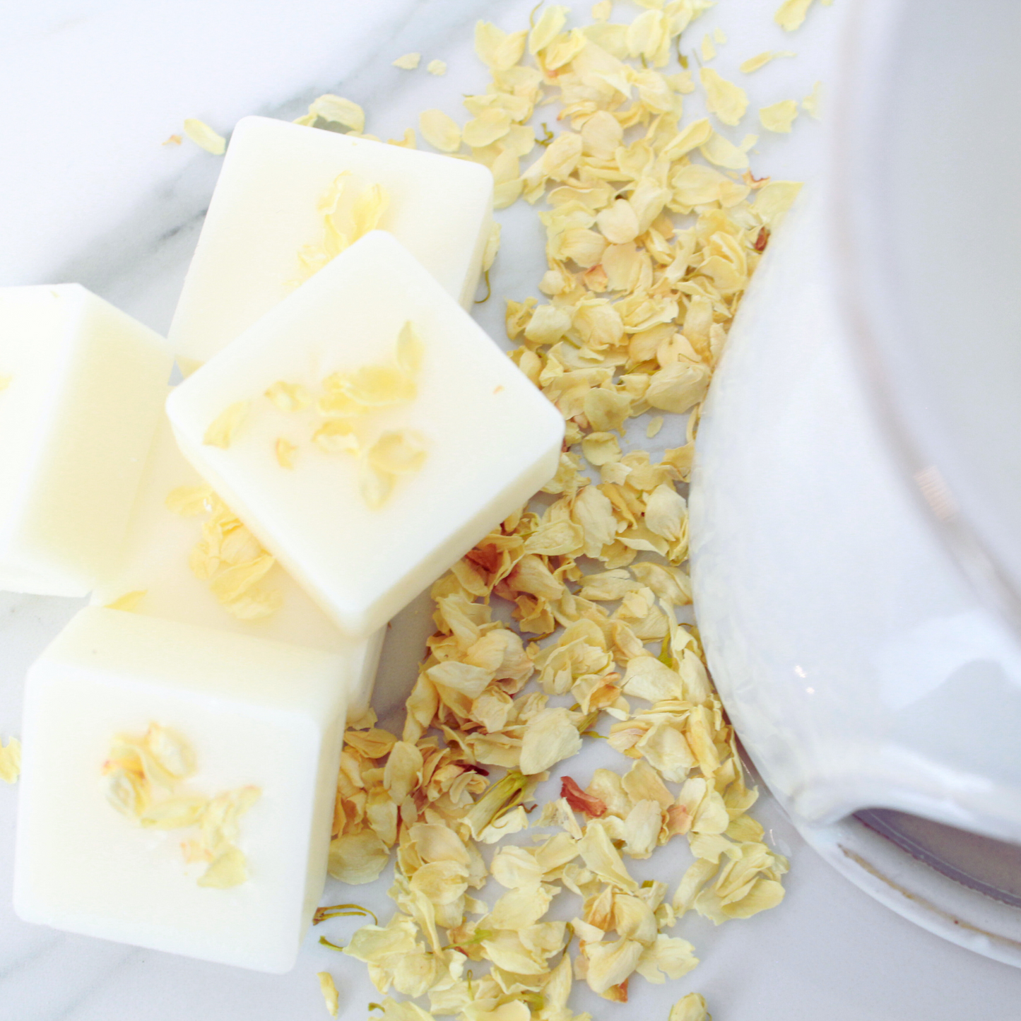 Spa Vibes Soy Wax Melt Sample with Ylang Ylang, Lemon, and Sage – Hideaway Home Fragrances