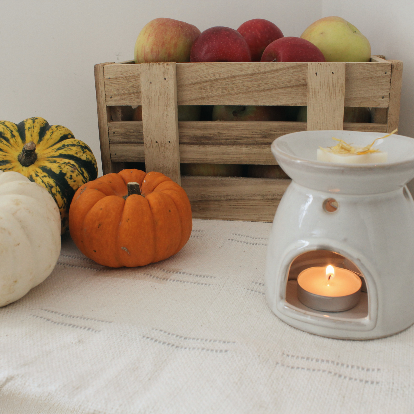 Spiced Pumpkin Soy Wax Melts with Cinnamon, Nutmeg, and Clove – Hideaway Home Fragrances