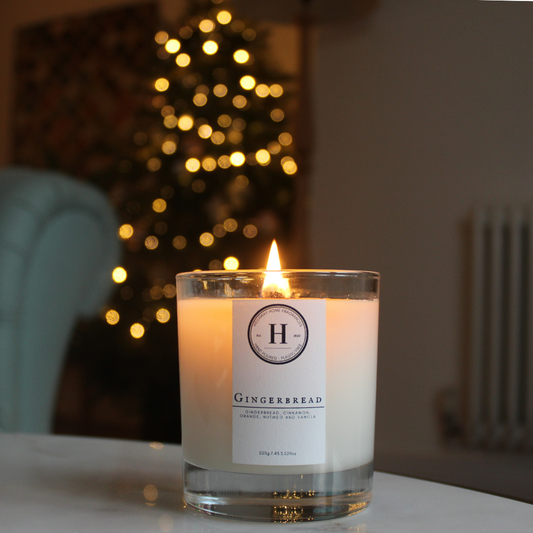 Gingerbread sustainable candle