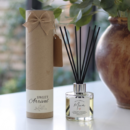 Personalised "Amazing New Mum" keepsake candle and luxury reed diffuser gift set, beautifully packaged and ready to gift by Hideaway Home Fragrances.