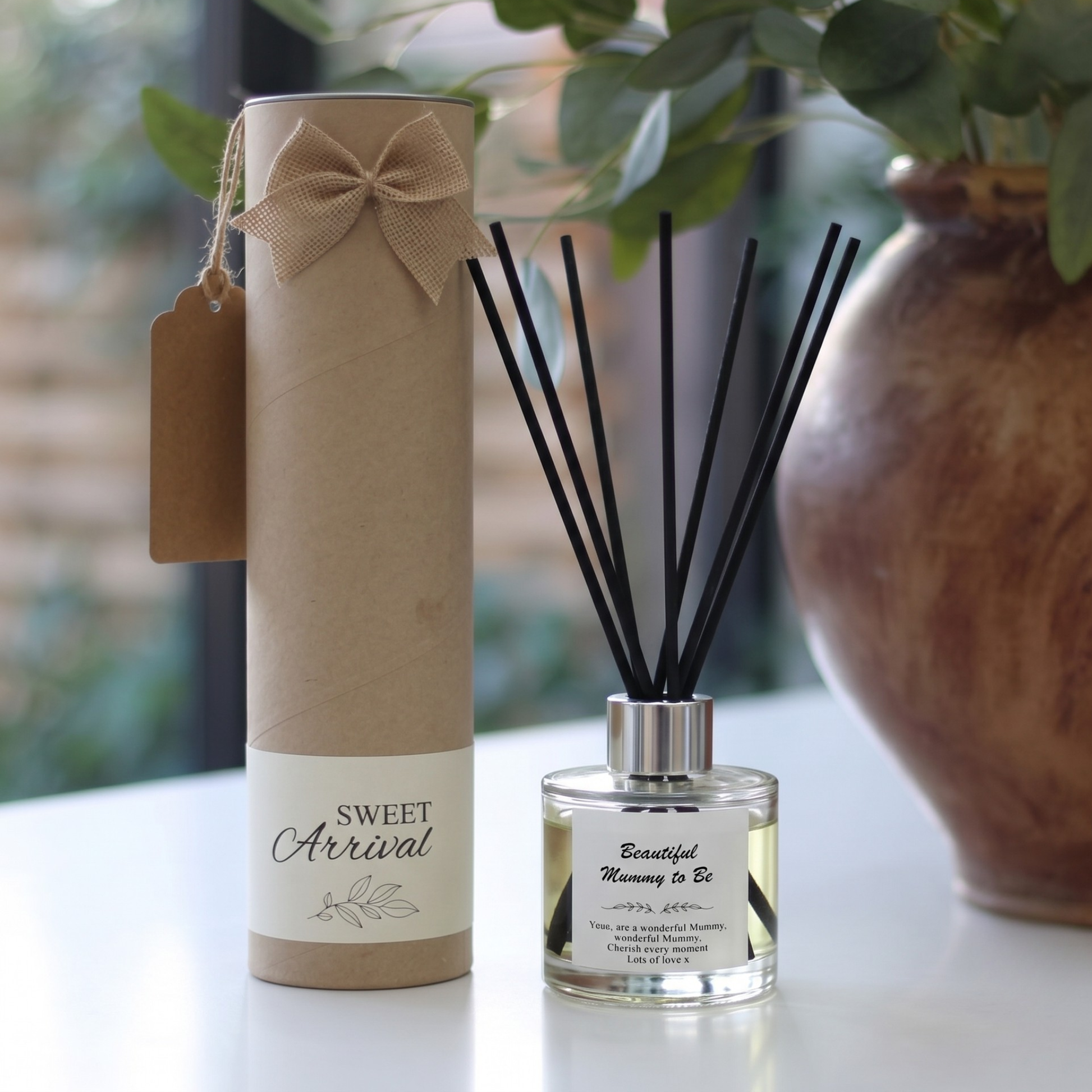 Personalised "Beautiful Mummy To Be" keepsake candle and luxury reed diffuser gift set, beautifully packaged and ready to gift by Hideaway Home Fragrances.