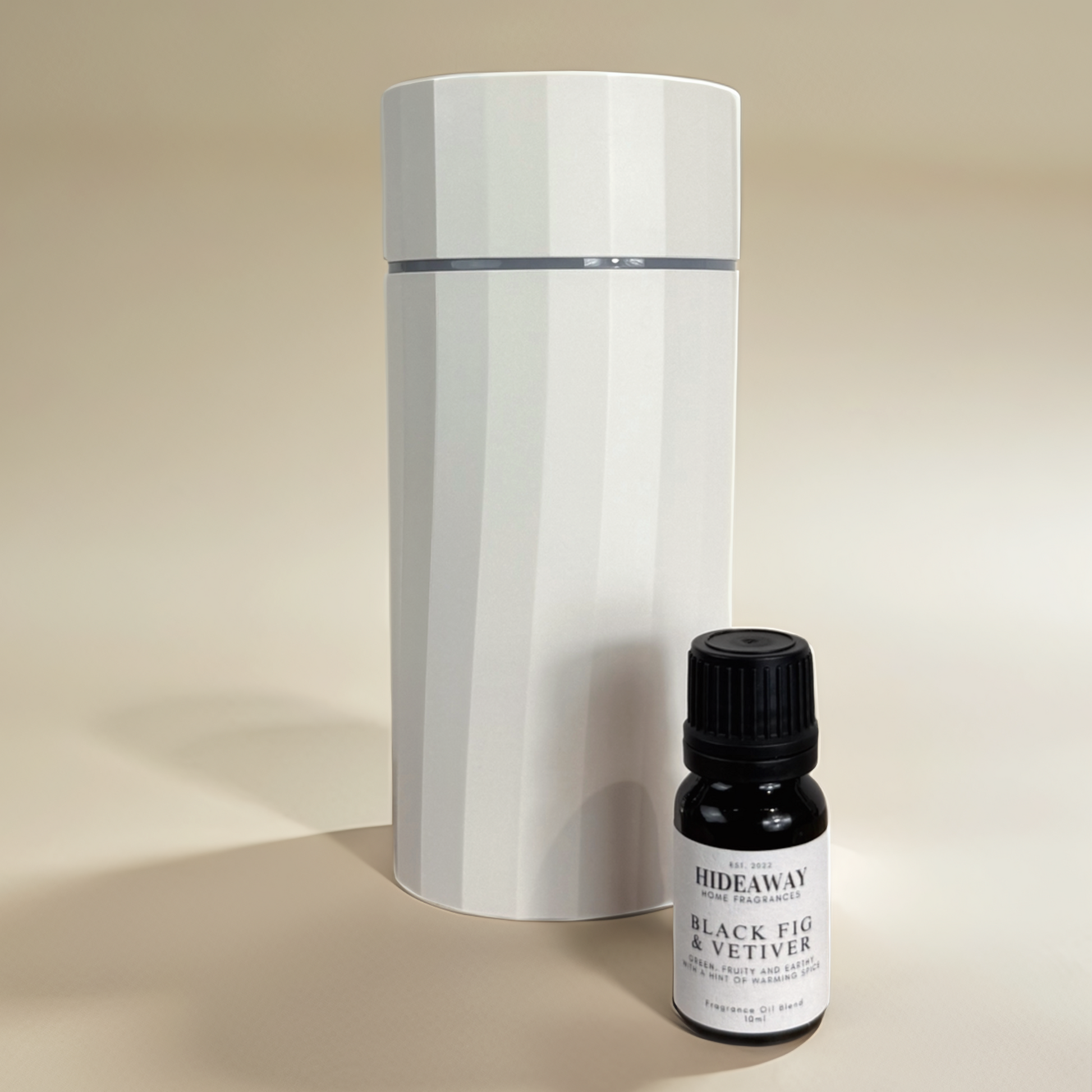 Luxury fragrance oil featuring black fig, amber, cedarwood, and clove – refined and calming home aroma – Hideaway Home Fragrances