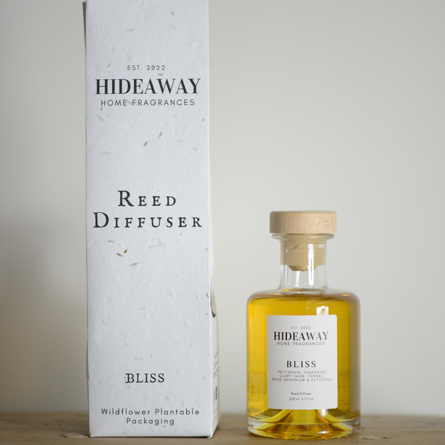 Reed Diffuser for a calming and mood-boosting atmosphere - Hideaway Home Fragrances