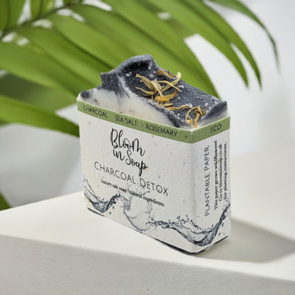 Exfoliating soap bar with sea salt for clearer, smoother skin - Hideaway Home Fragrances