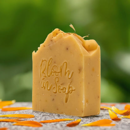 Citrus soap bar with organic shea butter and refreshing aroma - Hideaway Home Fragrances