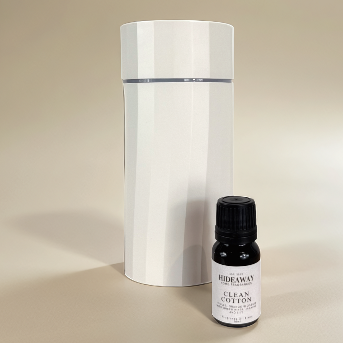 Fresh and airy Clean Cotton fragrance oil featuring citrus, jasmine, and powdery musk notes – soft and uplifting aroma – Hideaway Home Fragrances