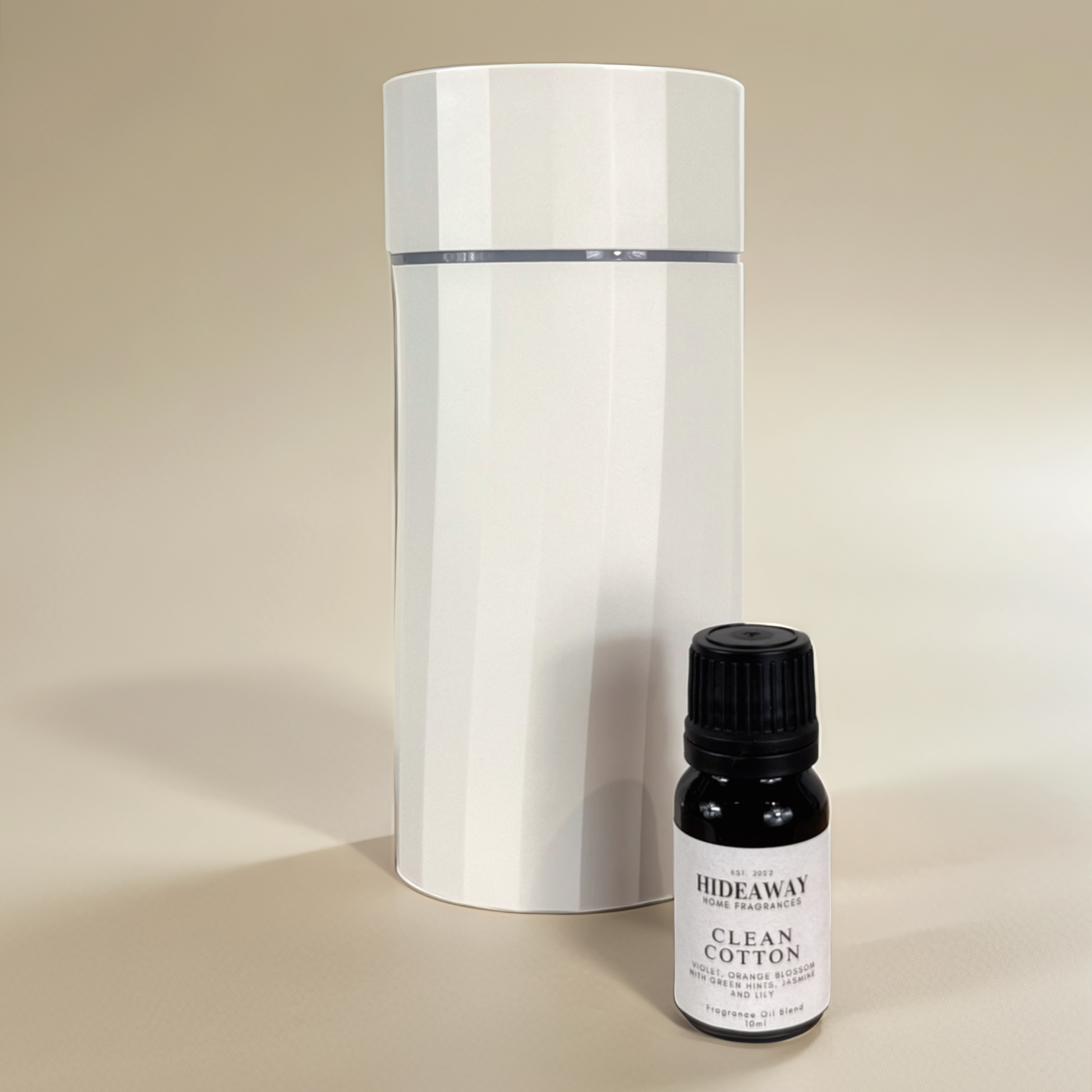 Fresh and airy Clean Cotton fragrance oil featuring citrus, jasmine, and powdery musk notes – soft and uplifting aroma – Hideaway Home Fragrances