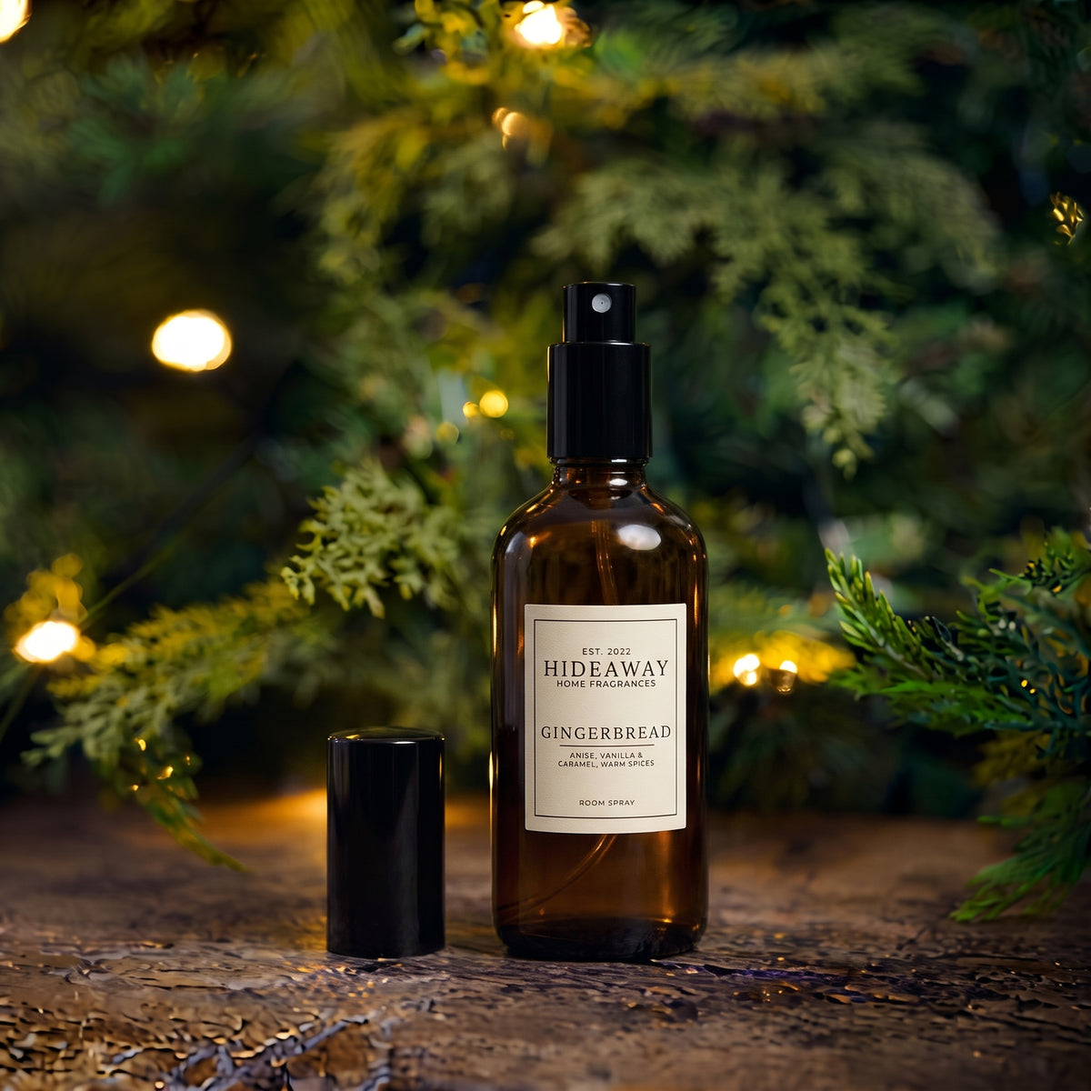 Fragrance notes breakdown for Hideaway Home Fragrances gingerbread room spray featuring spicy anise, warm cinnamon, golden caramel, and creamy vanilla.