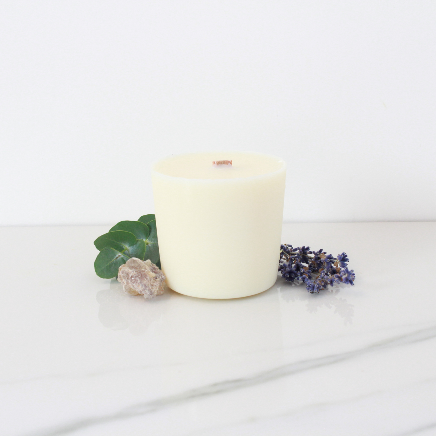 Harmony candle to help you relax, rejuvenate, and breathe deeply - Hideaway Home Fragrances