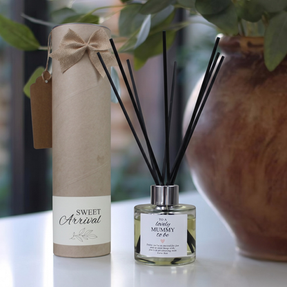 Personalised "Lovely Mummy To Be" keepsake candle and luxury reed diffuser gift set, beautifully packaged and ready to gift by Hideaway Home Fragrances.