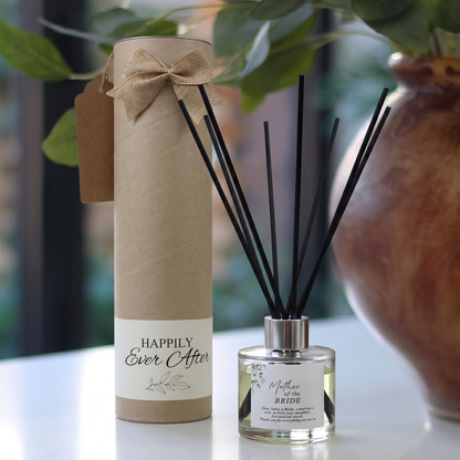 Luxury "Mother of the Bride" wedding day gift set featuring a personalised scented candle and matching reed diffuser – Hideaway Home Fragrances
