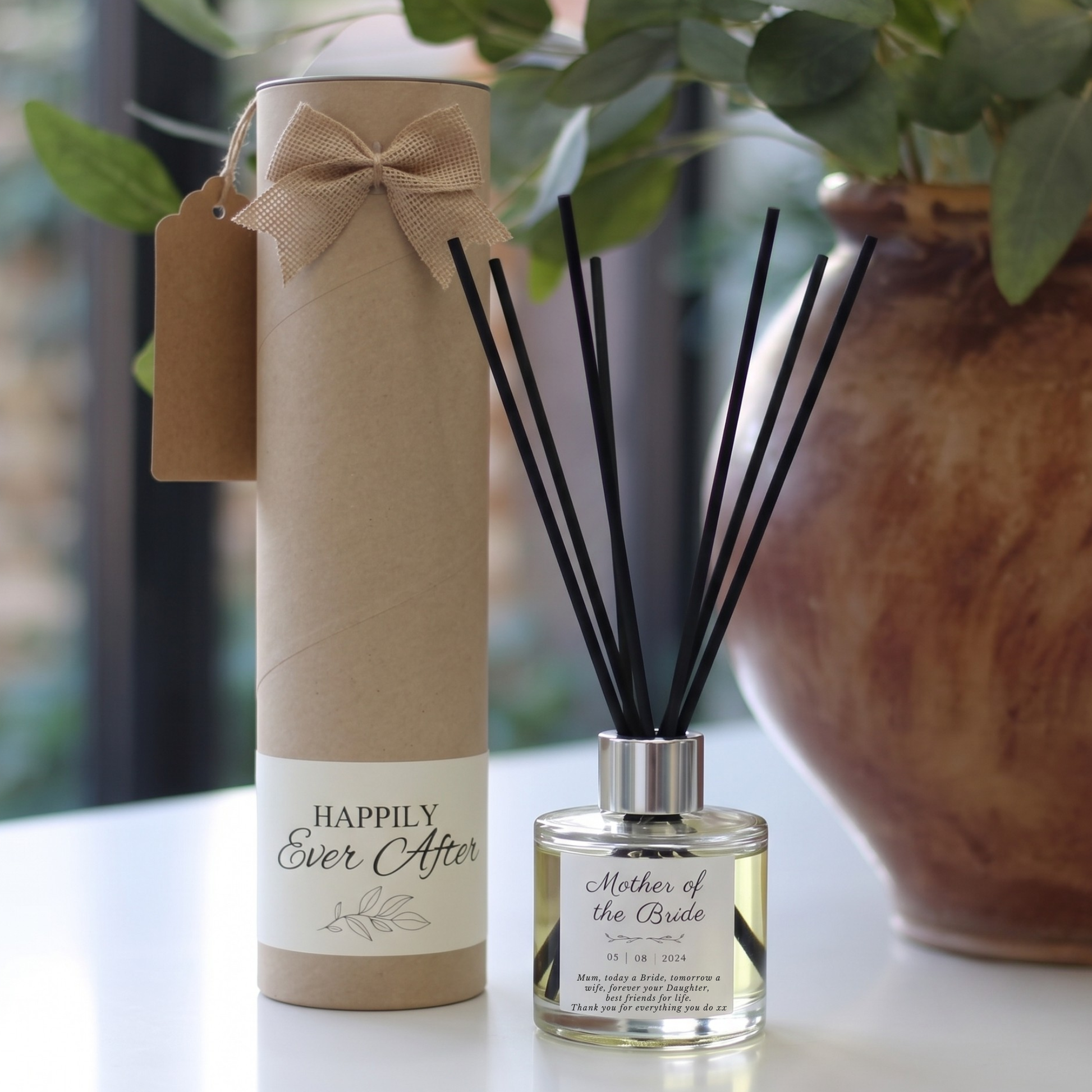 Personalised Personalised Mother Of Bride Thank You Candle & Reed Diffuser set featuring a luxury scented candle and matching reed diffuser – Hideaway Home Fragrances