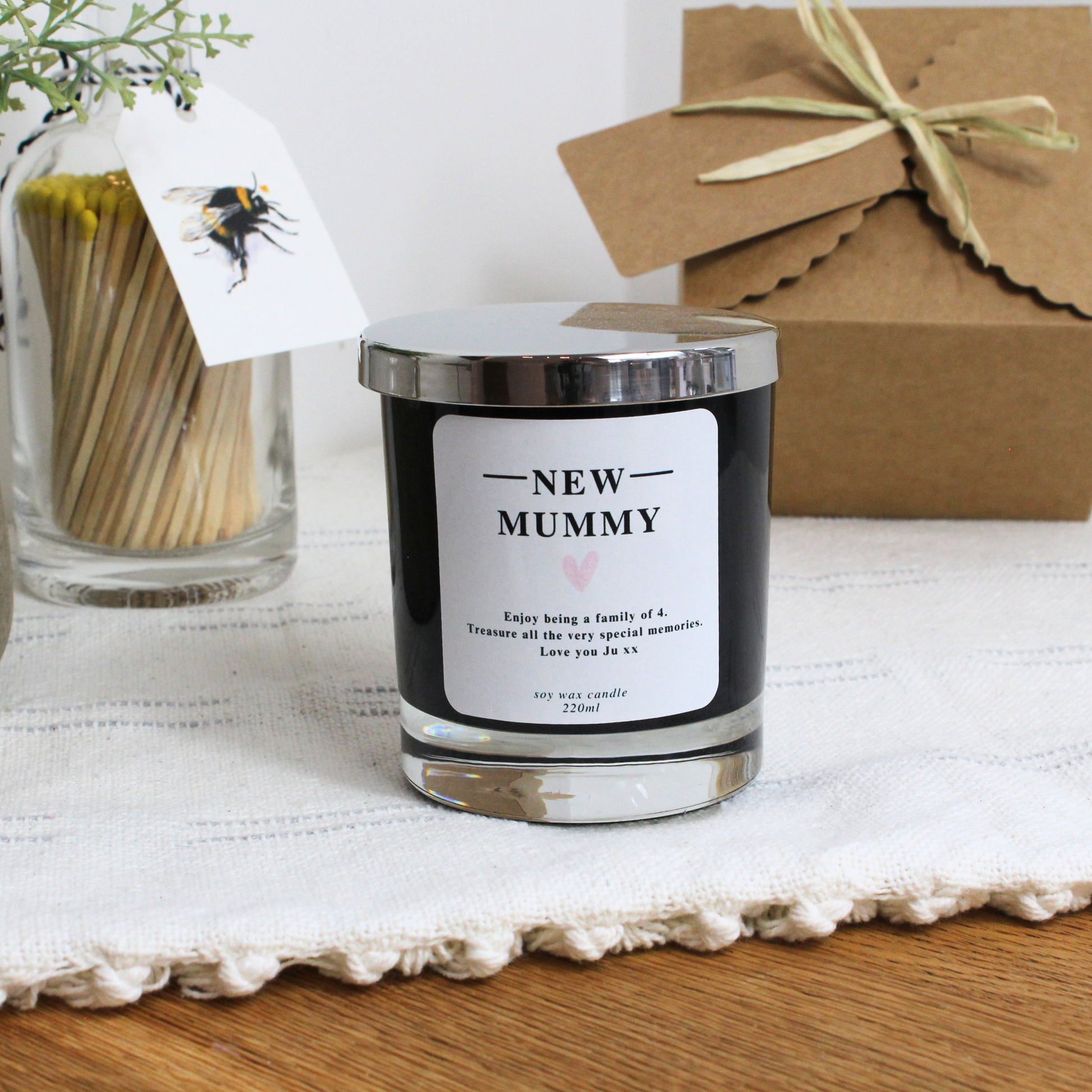 New Mummy personalised candle gift with delicate heart design and custom message – Hideaway Home Fragrances
