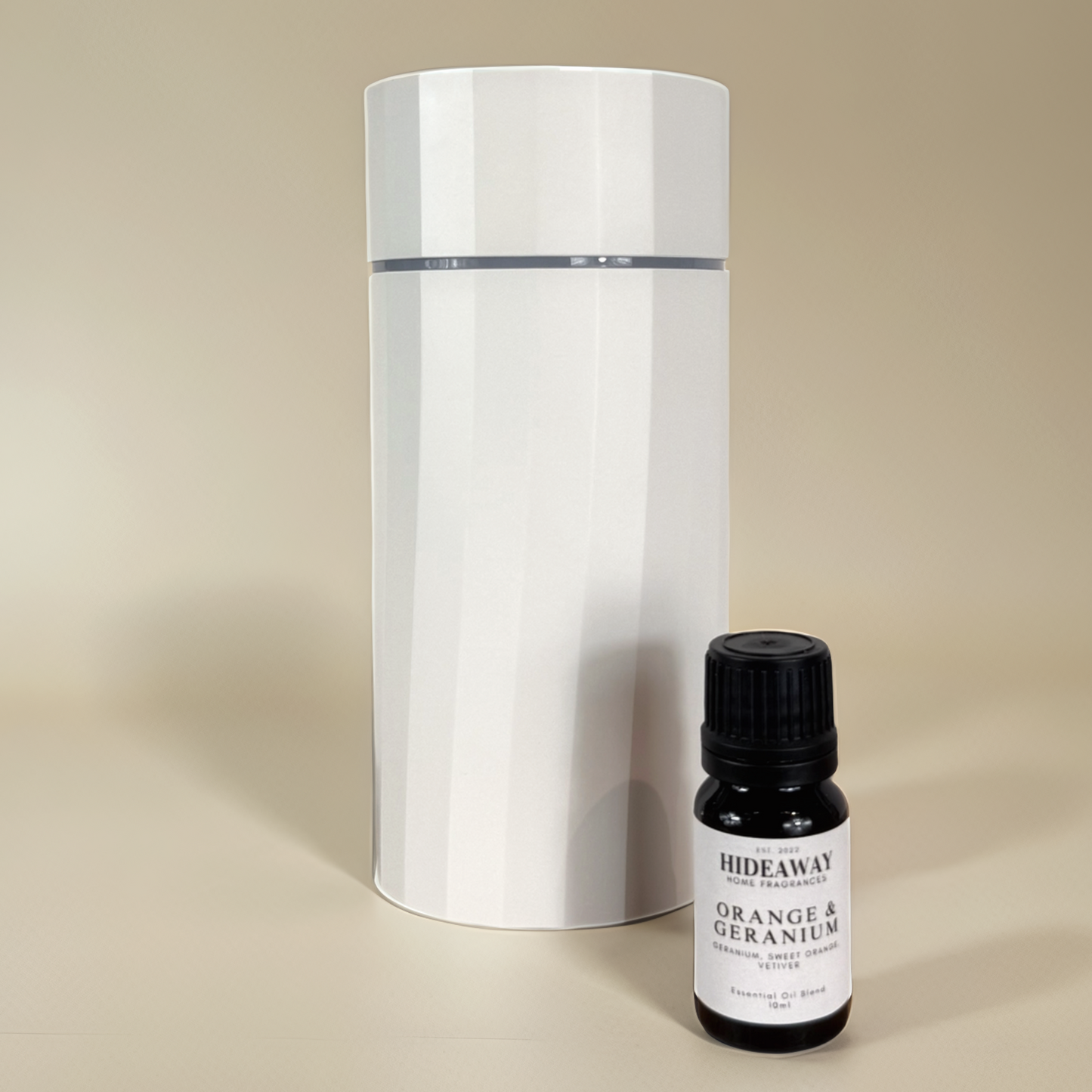 Floral and grounding Orange & Geranium blend capturing fresh English country mornings with sweet orange and vetiver warmth — Hideaway Home Fragrances