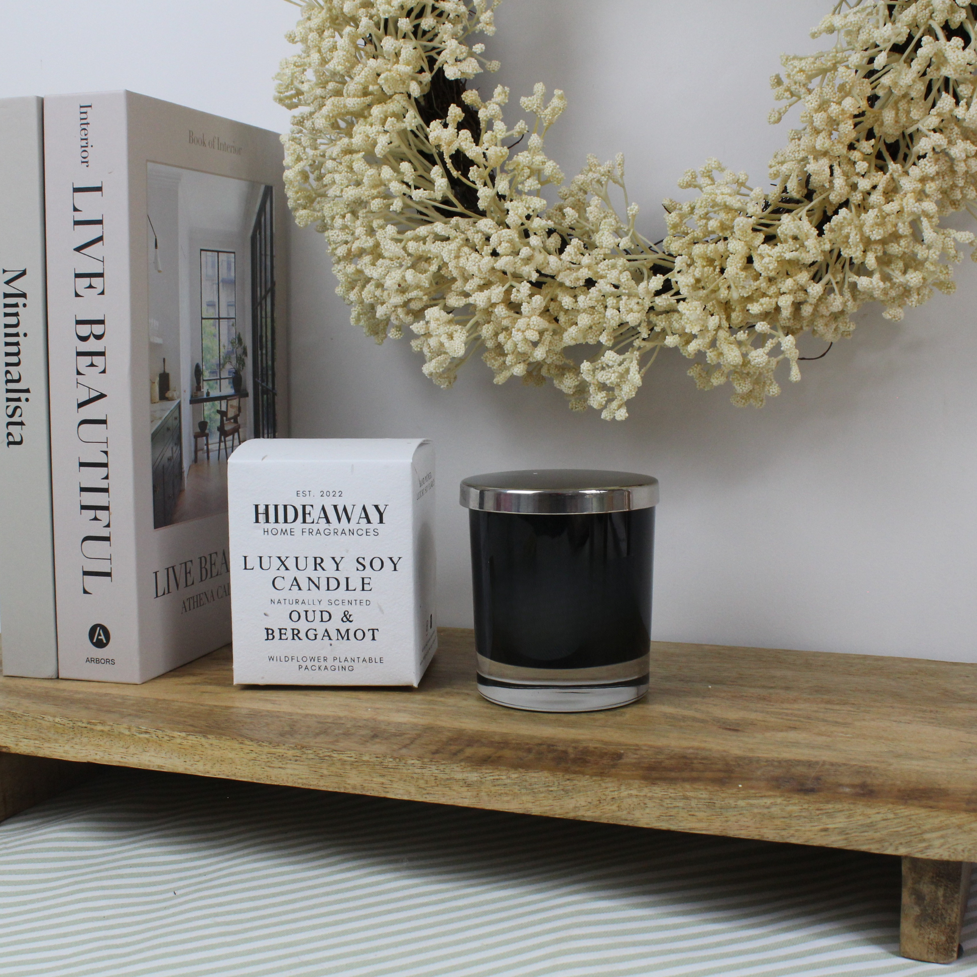 Captivating Oud & Bergamot Candle bringing citrus sparkle, warm spice, and velvety musk – Hideaway Home Fragrances