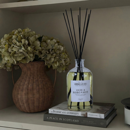 Extra large oud bergamot reed diffuser 1000ml, bold contrast scent for contemporary interiors