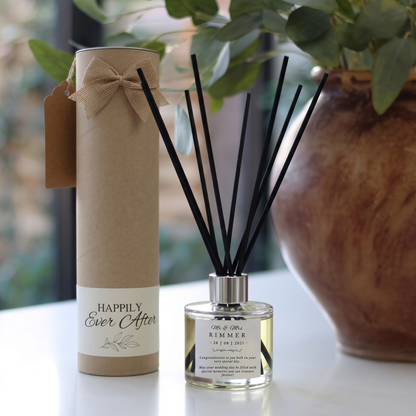 Personalised wedding day gift set featuring a luxury custom scented candle and matching reed diffuser – Hideaway Home Fragrances