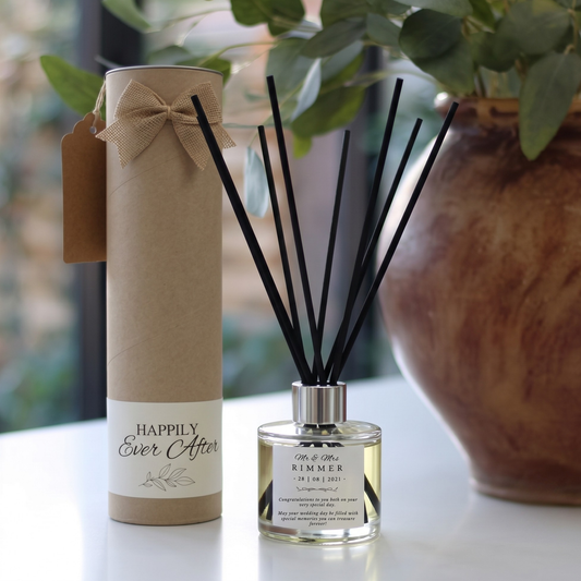 Personalised wedding day gift set featuring a luxury custom scented candle and matching reed diffuser – Hideaway Home Fragrances
