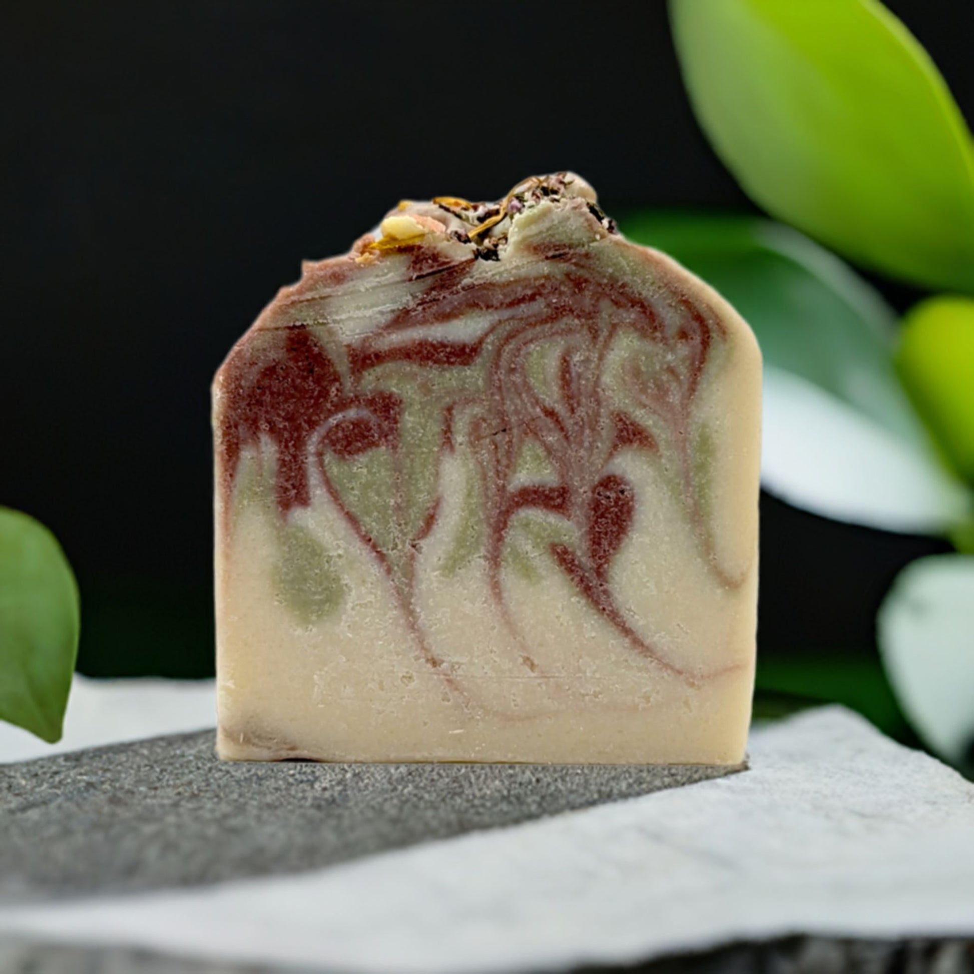 Exfoliating soap bar with sea salt and clays for a balanced complexion - Hideaway Home Fragrances