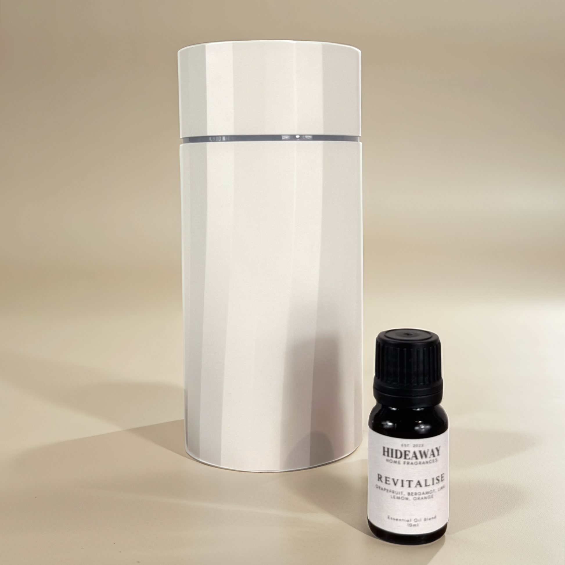 Citrus blend of grapefruit, orange, lemon, lime, and soothing bergamot to refresh and uplift your space — Hideaway Home Fragrances