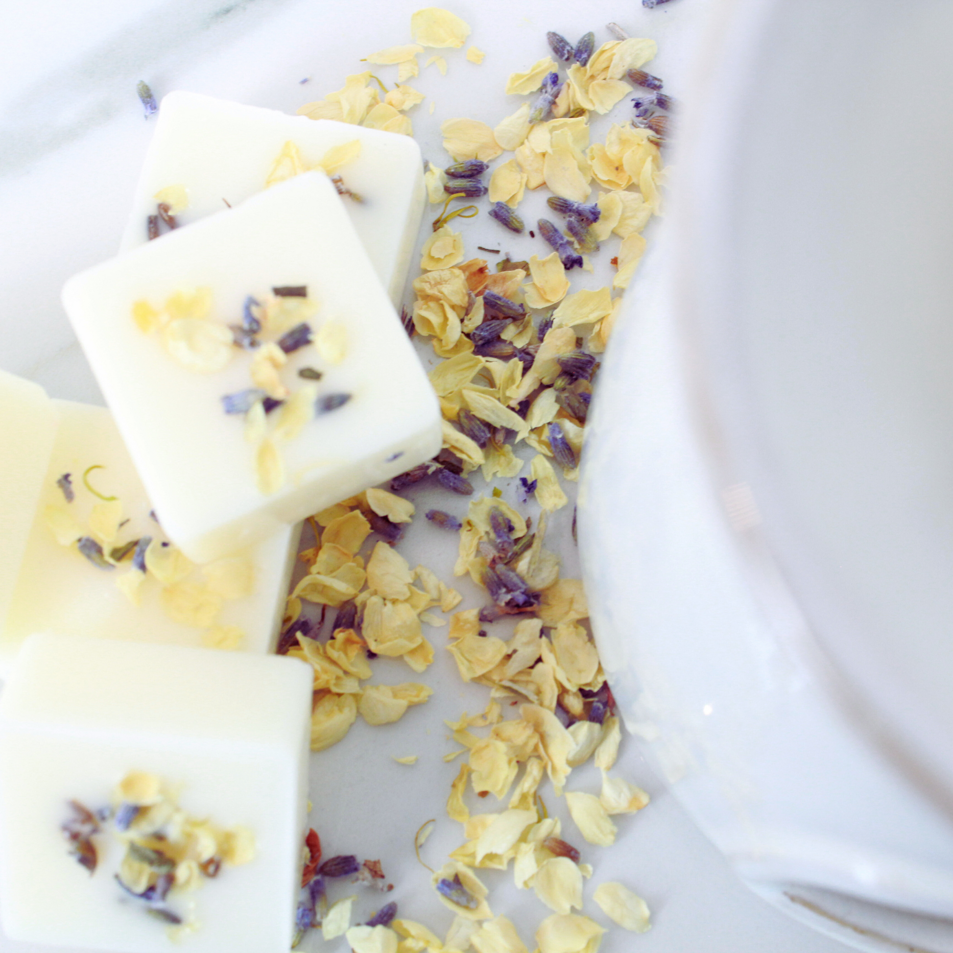 Unwind Soy Wax Melts to energise and relax your space - Hideaway Home Fragrances