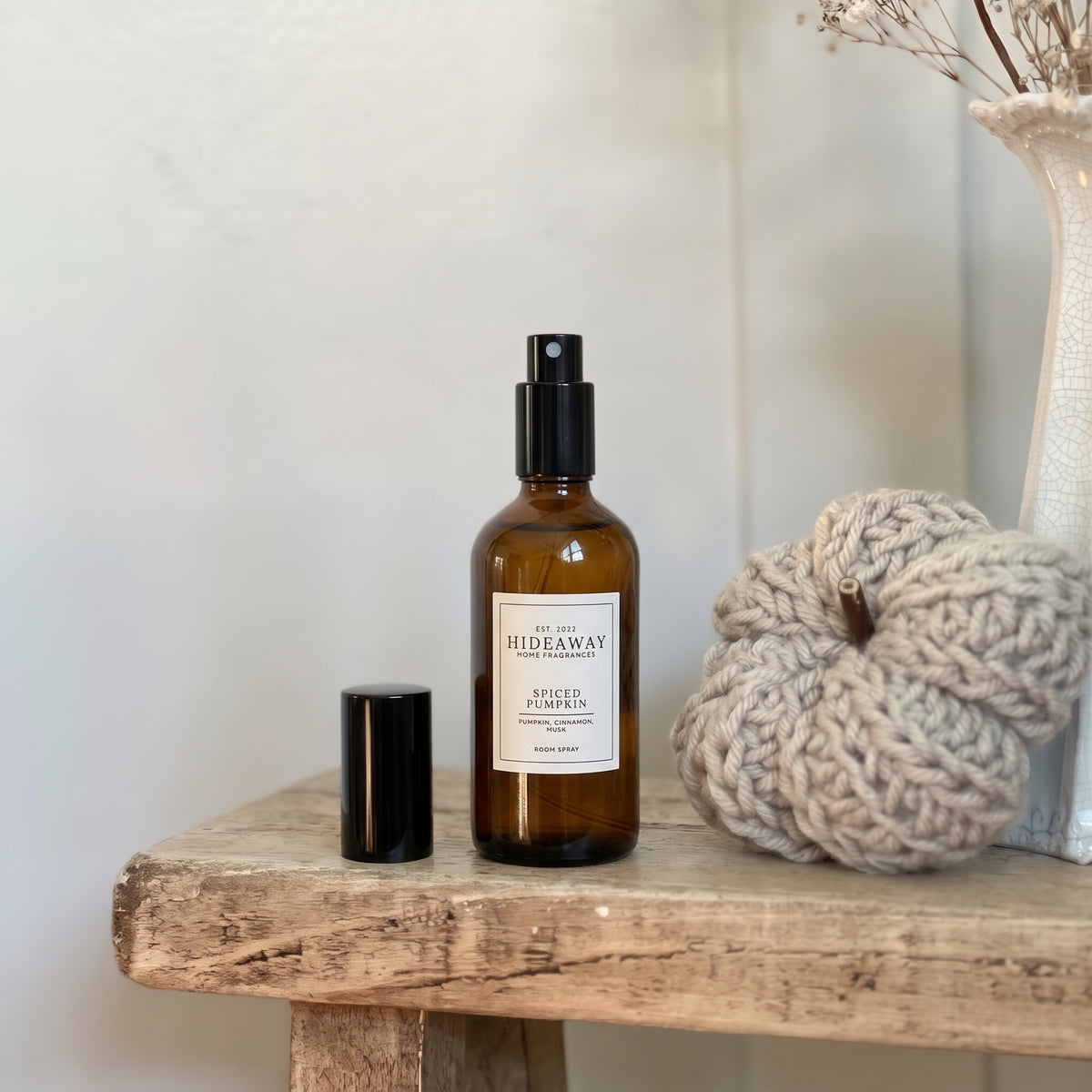 Fragrance notes breakdown for Hideaway Home Fragrances spiced pumpkin room spray featuring autumnal pumpkin, ground cinnamon, clove, and soft musk.