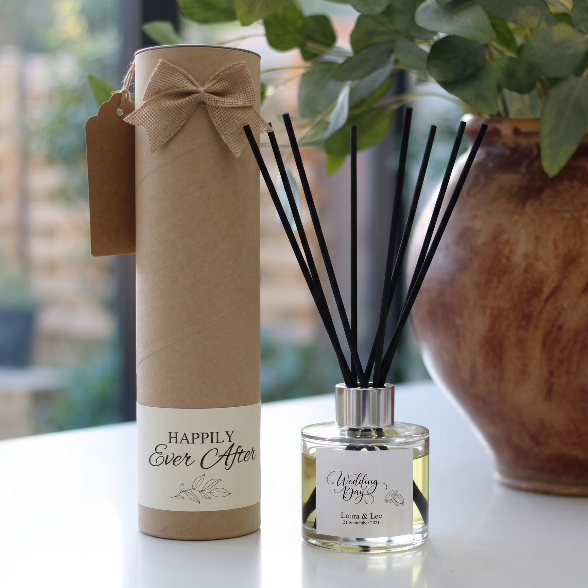 Luxury wedding day ring design gift set featuring a personalised scented candle and matching reed diffuser – Hideaway Home Fragrances