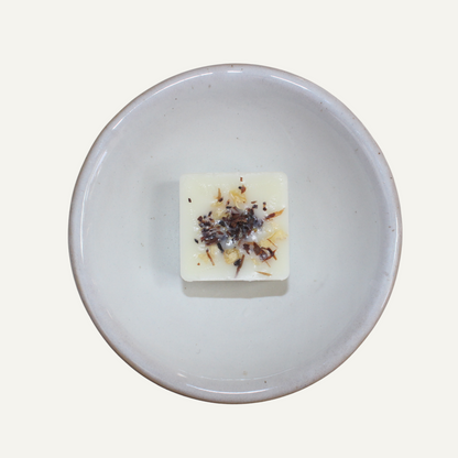 Woodland Retreat Soy Wax Melt Sample with Sweet Orange, Ylang Ylang, Cedarwood, and Sandalwood – Hideaway Home Fragrances